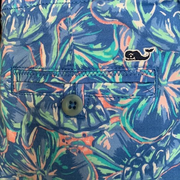 Vineyard Vines size 4 blue and pink shorts - Picture 9 of 11